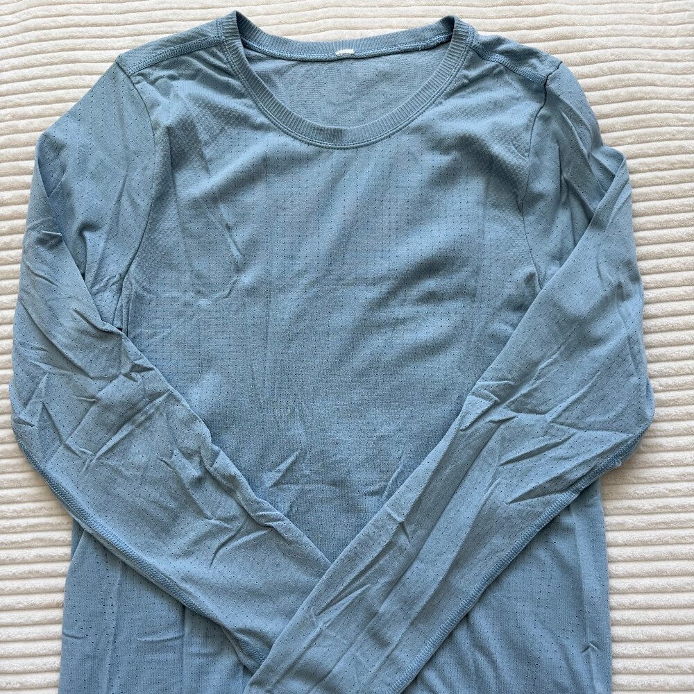 medium sky blue Athleta workout top